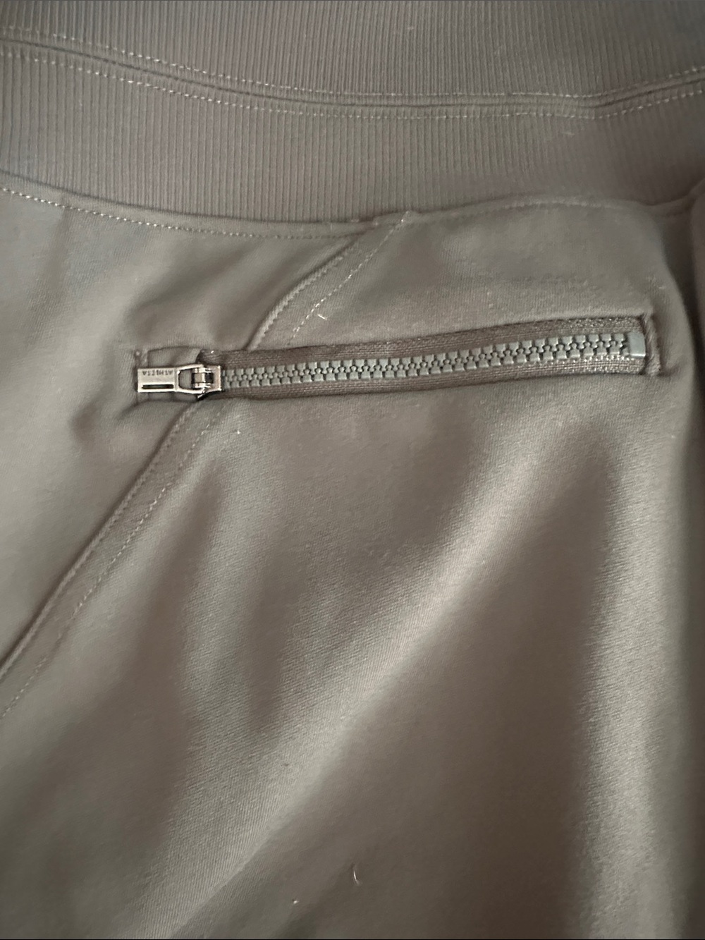 Athleta olive XS Brooklyn joggers. EUC - Picture 6 of 7